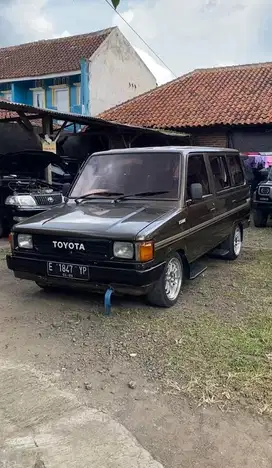 Toyota Kijang 1989 Bensin