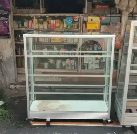Etalase kaca 1 meter 4 rak lengkap