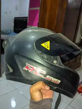 Helm ukuran L monggo