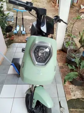 Jual cepet spedah listrik u_winfly M60