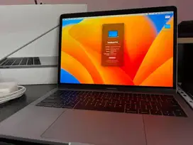 Macbook Pro 2017 i5 8/256 MULUS JUAL CEPAT