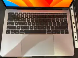 Macbook Pro 2017 i5 8/256 MULUS JUAL CEPAT