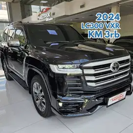 Toyota Land Cruiser LC300 VXR 2024 Black LC 300 VX-R Hitam