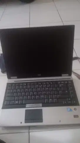 Laptop bekas. .