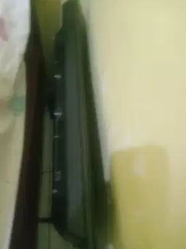 Tv 32 inch merk polytron