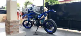 Yamaha WR 2021 BIRU