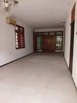 Rumah hitung tanah bangunan msh bagus murah 6 jutaan per meter