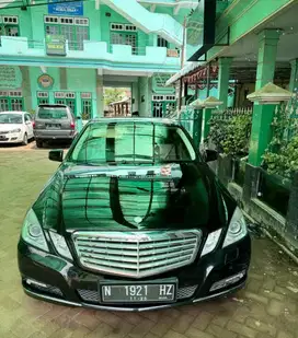 Mercy E300 KM 70rb Antik