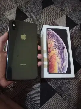 iPhone xs max 256