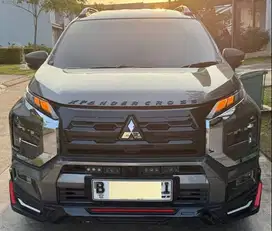 Xpander Cross 2023 (Hijau Coklat)