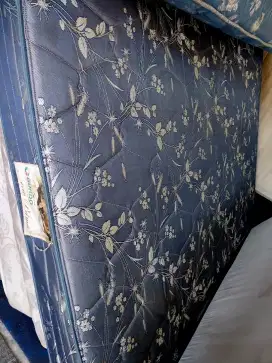 Springbed bekas