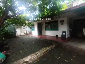 Dijual Rumah Tua Lantai 2 Di Jakarta Selatan Dekat Permata Hijau