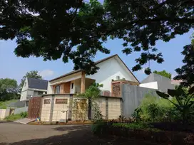Rumah Mewah 2 Lantai Dalam Komplek Elite Cinere Depok