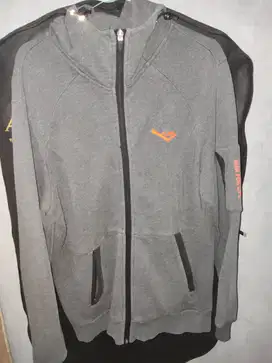 Hoddie/Jaket Merek Pony