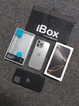 iPhone 16 Pro Max iBox