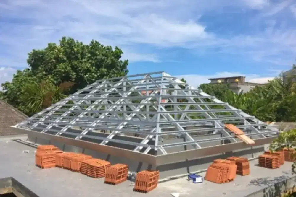 Tukang perbaikan atap bocor renovasi rumah pasang baja ringan plafon