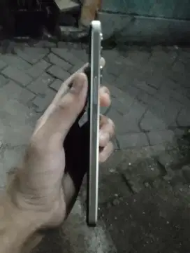 Vivo y16 4+4 / 128