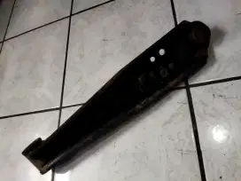 lower arm mitsubishi t120ss minus ball joint harus ganti