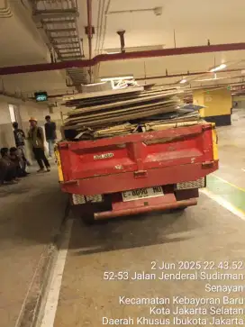 Jasa buang puing tanah
