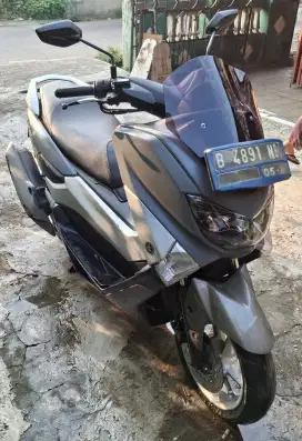 Motor YAMAHA NMAX, Surat2 lengkap hidup, DIJUAL CEPAT (BURUAN DINEGO)