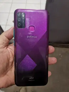 Infinix hot 9 play ram 2/32gb