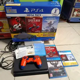 PS4 1 TB CUH 2218 Megapack God Of War Horizon Zero Dawn GranTurismo