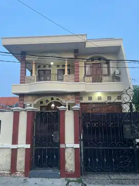 Rumah mewah 2 lantai di jaksel