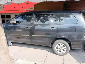 Toyota Kijang Innova 2010 Bensin