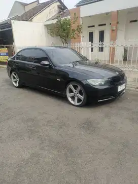 BMW 320i 2006 Bensin