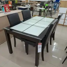 Meja makan set sheldon