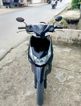Di jual cepat motor Honda beat karbu tahun 2011