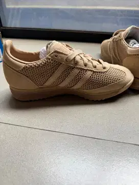 Sepatu Adidas SL72 RS original