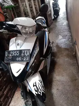 Yamaha Mio j kondisi mulus ss lengkap pajak telat
