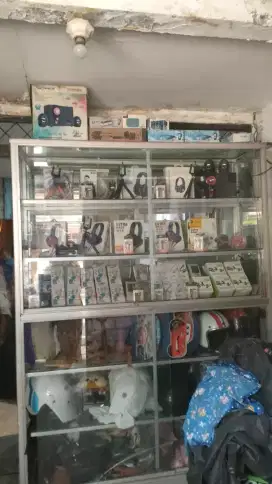 Jual 3 etalase bwt conter