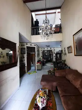 Dijual cepat rumah 1,5 lt di Villa Nelati Mas lt.144m hanya 2 M