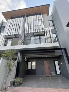 Di jual Ruko siap huni pinggir jalan Jagakarsa Jakarta Selatan