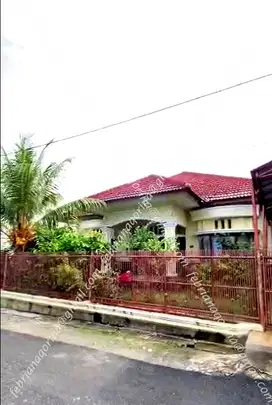 DIJUAL Rumah Keluarga Bagus Dan Luas di Kedamaian Bandar Lampung