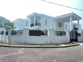 DIJUAL RUMAH MEWAH 5 MENIT KE BUNDARAN HI – MENTENG JAKARTA PUSAT