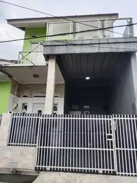Dijual rumah 2 lantai di Bandung inten dekat summarecon 1.1 miliar