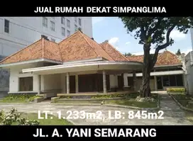 RUMAH PUSAT KOTA SEMARANG, JL. A YANI, PLEBURAN DEKAT UNDIP