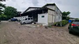 Dijual Gudang Bagus di Karang Tengah Akses 40 Feet
