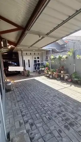 Rumah cocok untuk kosan Dekat pintu Tol Jatiwaringin