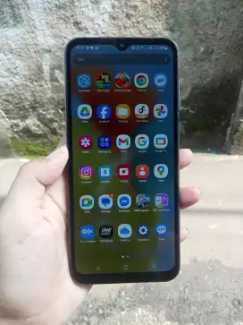Samsung m14 5g ram 4/64 original 
Minus pernah ganti lcd