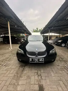 BMW 523i 2006 Bensin