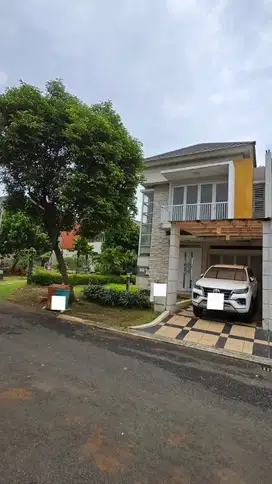 Dijual rumah dekat mall di Cluster Palm Summarecon Bekasi