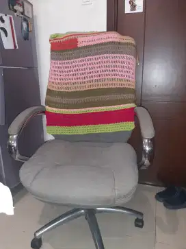Jual kursi kantor warna abu-abu, cocok untuk di kantor