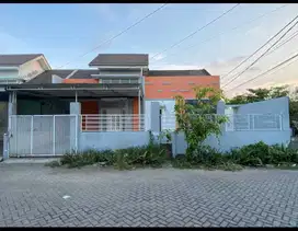 RUMAH POJOK DI SIDOARJO KOTA