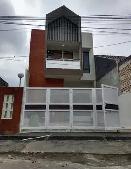 Rumah baru 2 lantai jaten raya pedurungan kota semarang