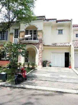 Rumah 2 Lantai di Cluster Montecarlo The Green BSD City