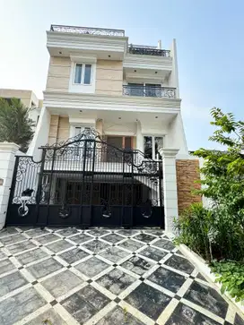 DIJUAL RUMAH MEWAH DI LAYAR PERMAI PIK